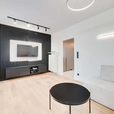 Classy Royal By Oneapartments شقة *
