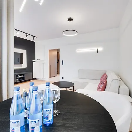 شقة Classy Royal By Oneapartments